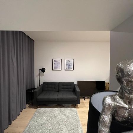 London Heathrow Airport Apartment Voyager House Terminal 12345 - Ev Electric And Parking Available Hillingdon kerület Kültér fotó